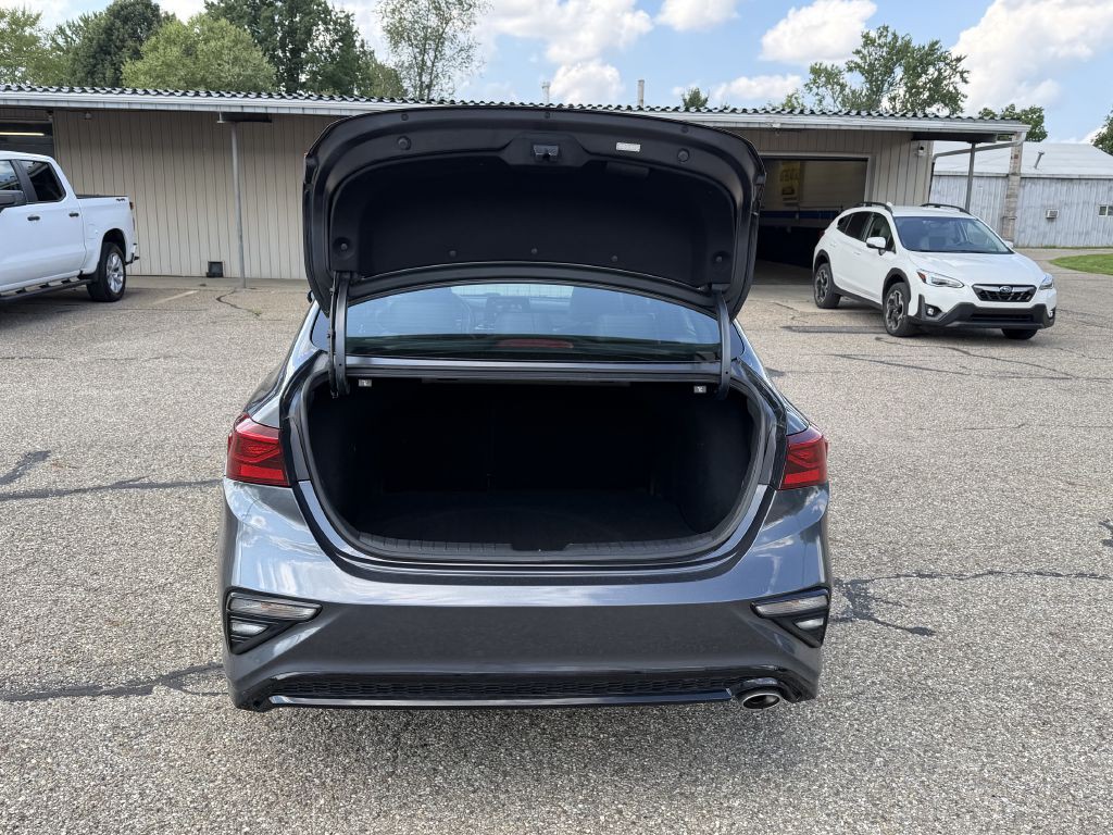 2021 Kia Forte Image 38