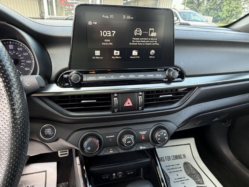 2021 Kia Forte Image 48