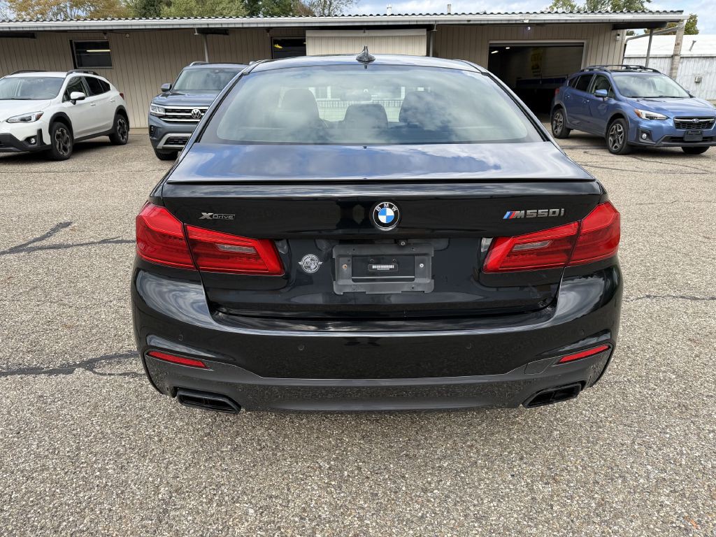 2019 BMW 5 Series Image 7