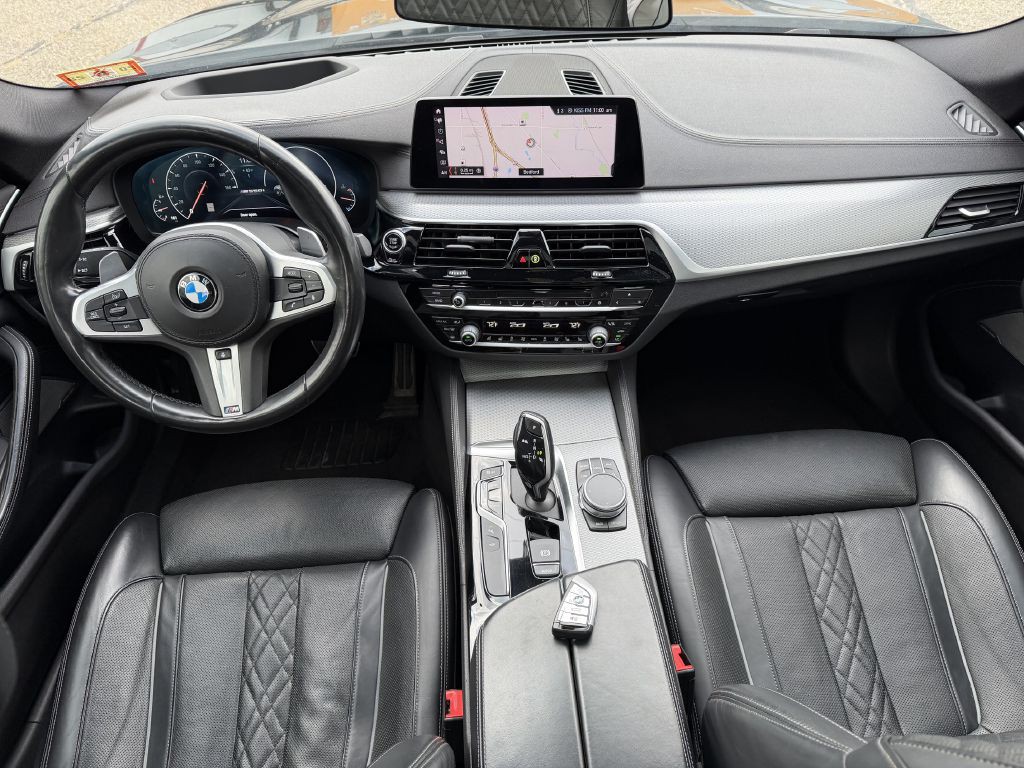 2019 BMW 5 Series Image 17