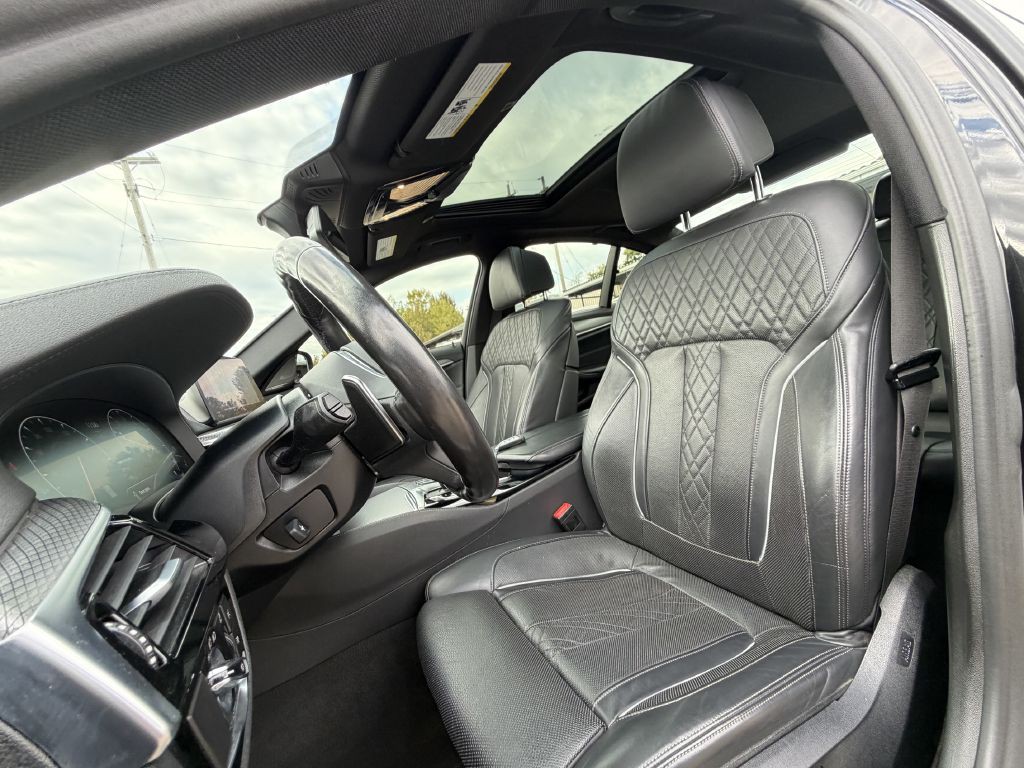 2019 BMW 5 Series Image 21