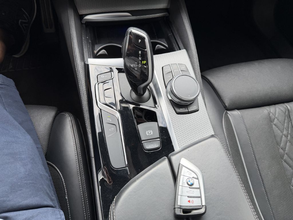 2019 BMW 5 Series Image 24