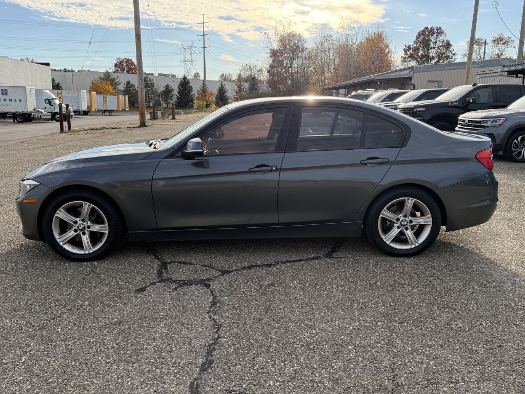 2014 BMW 3 Series Image 7