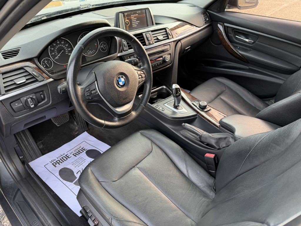 2014 BMW 3 Series Image 10