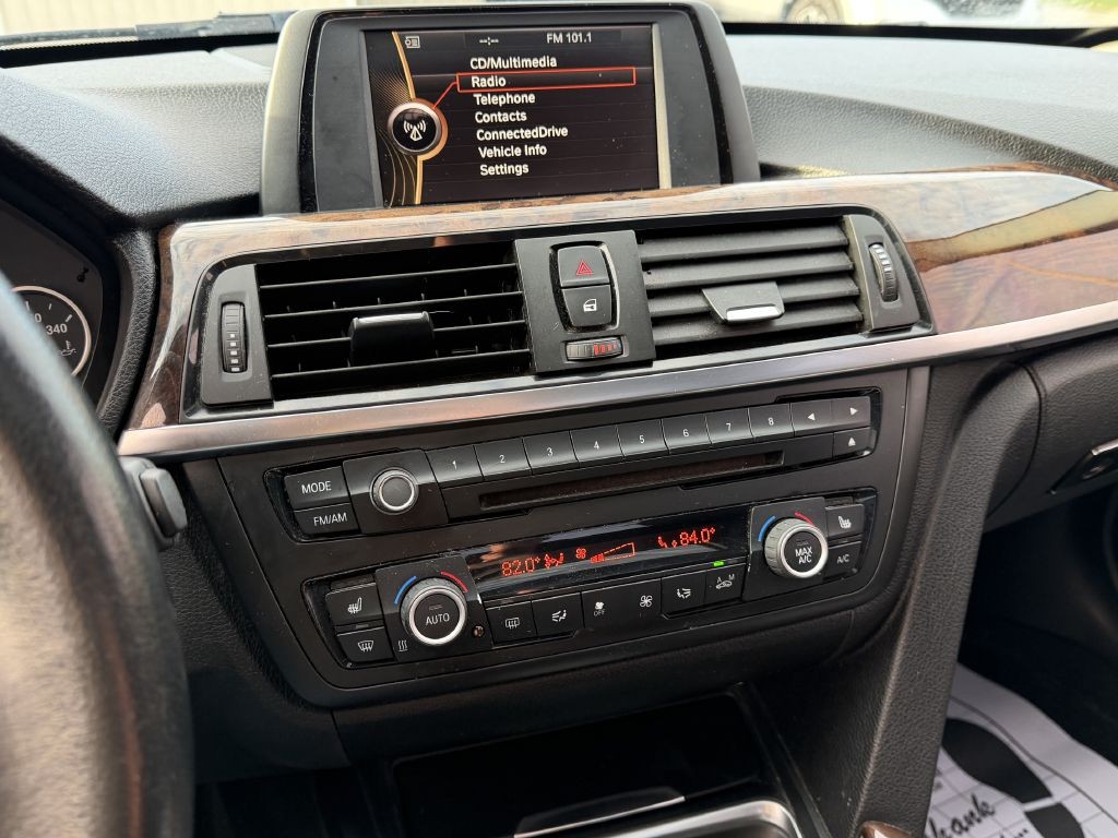 2014 BMW 3 Series Image 19