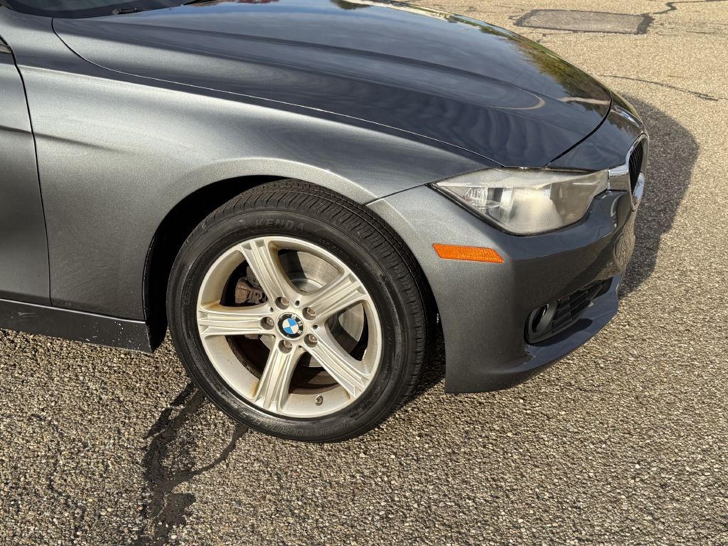 2014 BMW 3 Series Image 26