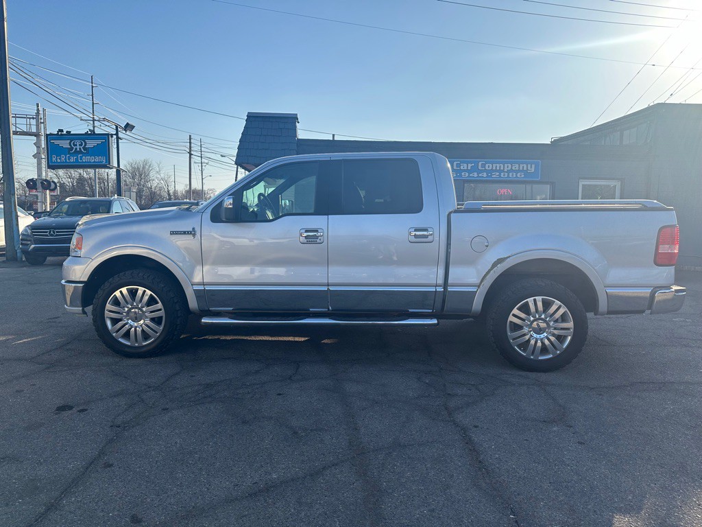 2006 Lincoln Mark LT Image 3