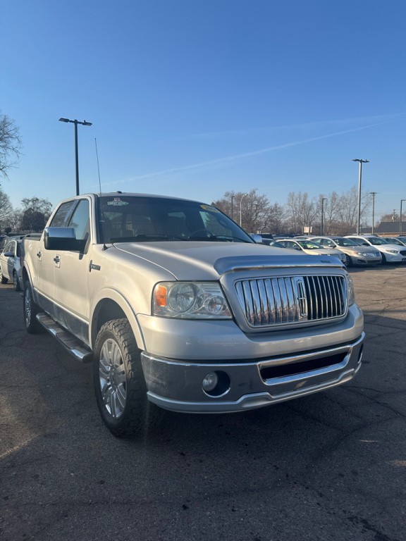 2006 Lincoln Mark LT Image 8