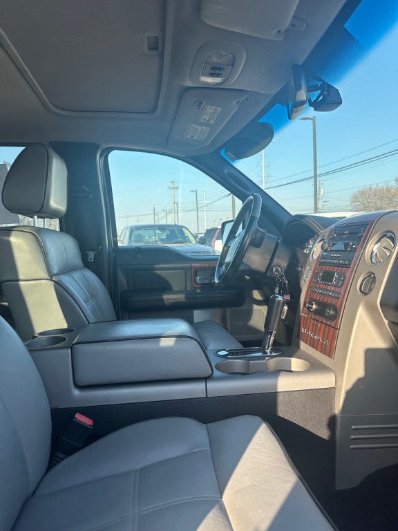 2006 Lincoln Mark LT Image 10