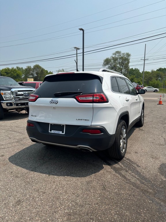 2017 Jeep Cherokee Image 5