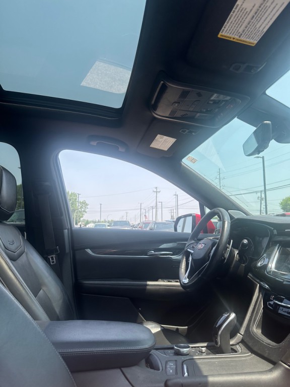 2022 Cadillac XT6 Image 9