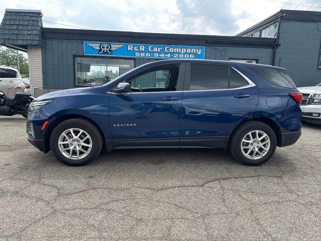 2023 Chevrolet Equinox Image 2