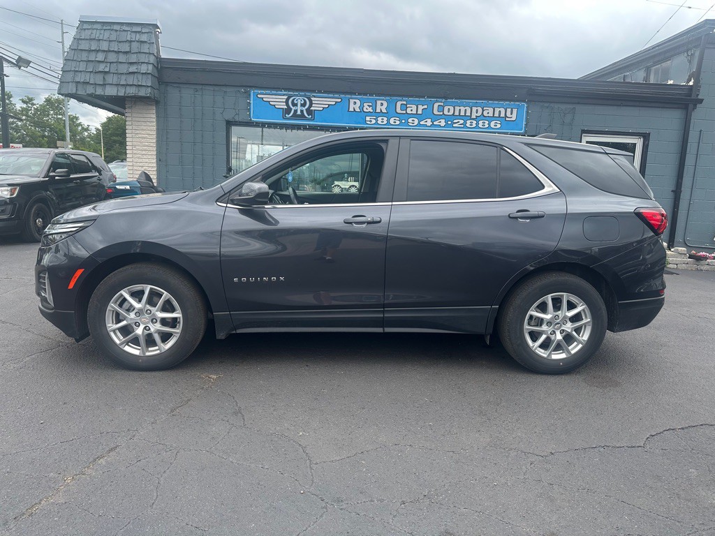 2022 Chevrolet Equinox Image 2