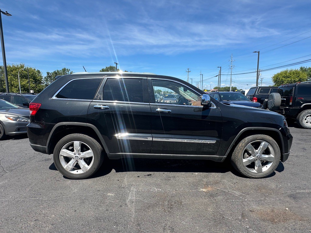 2011 Jeep Grand Cherokee Image 6
