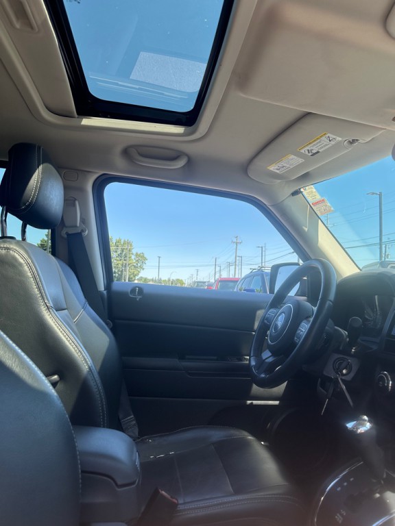 2017 Jeep Patriot Image 9