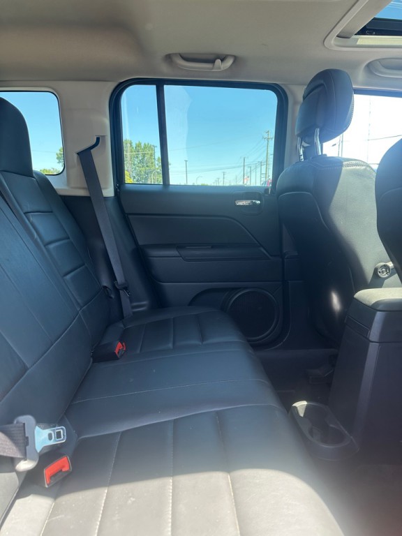 2017 Jeep Patriot Image 10