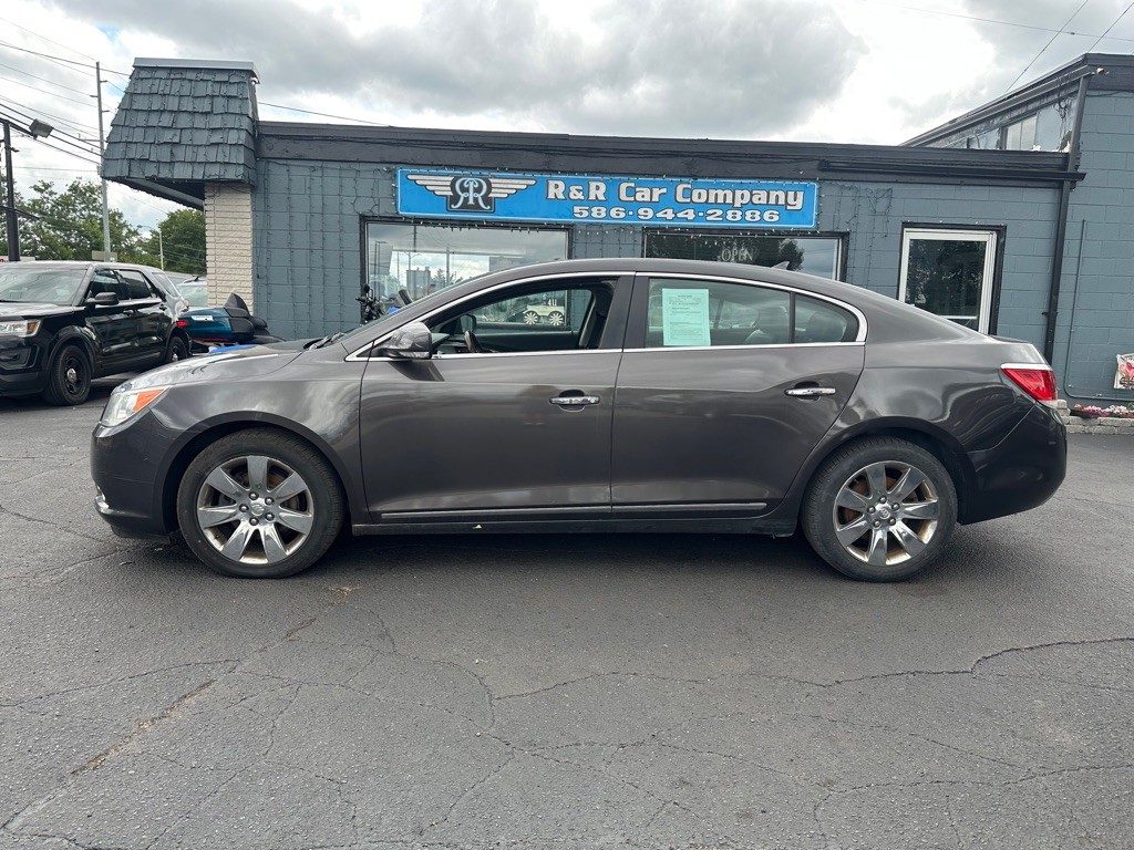 2012 Buick Lacrosse Image 2
