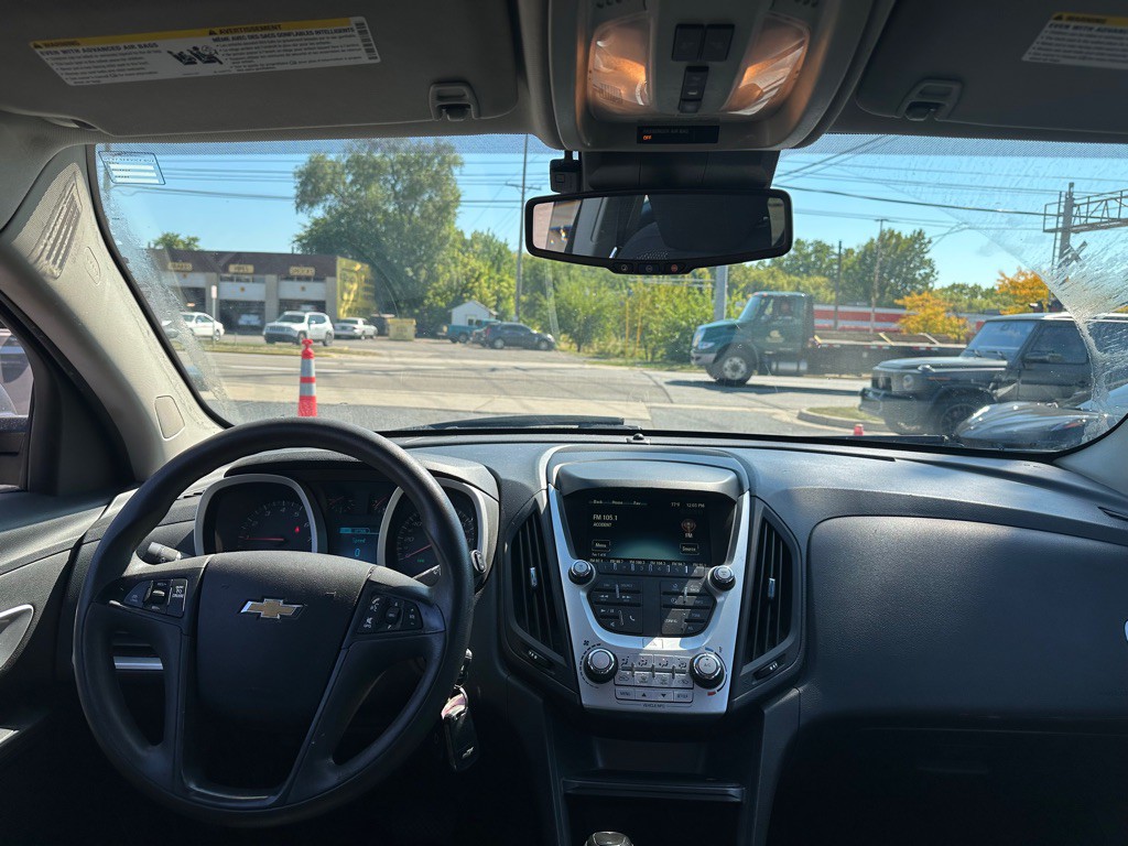 2017 Chevrolet Equinox Image 11