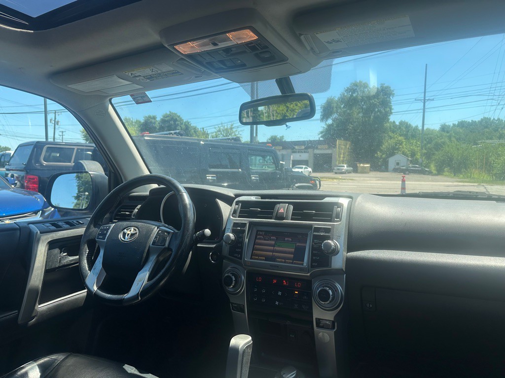 2010 Toyota 4Runner Image 11