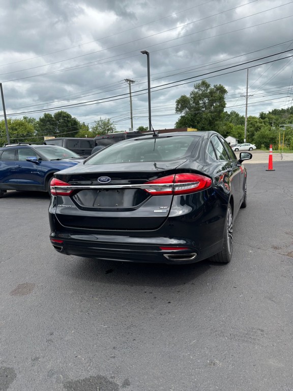 2017 Ford Fusion Image 5