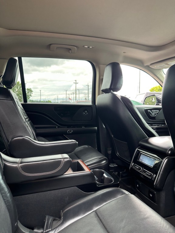 2021 Lincoln Aviator Image 10