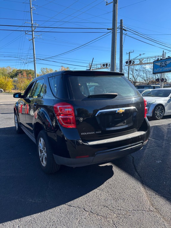 2017 Chevrolet Equinox Image 3