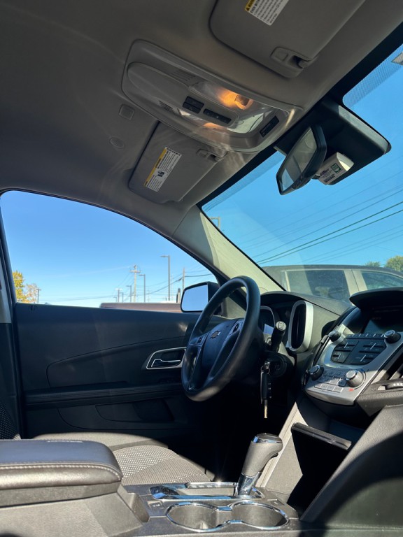 2017 Chevrolet Equinox Image 9