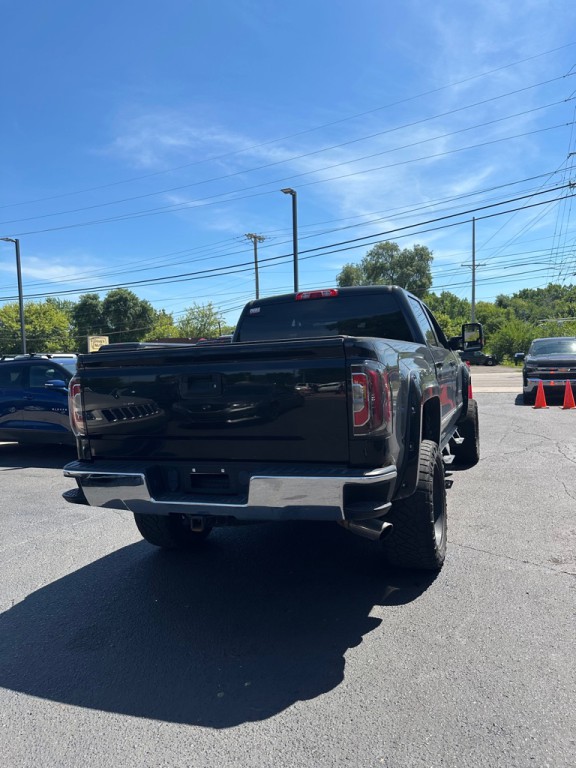 2017 GMC Sierra Image 5