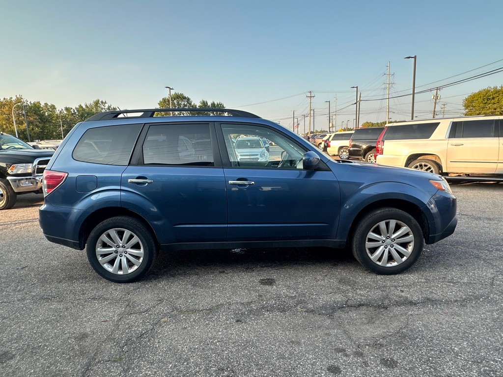 2013 Subaru Forester Image 7
