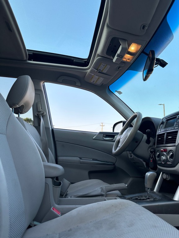2013 Subaru Forester Image 10