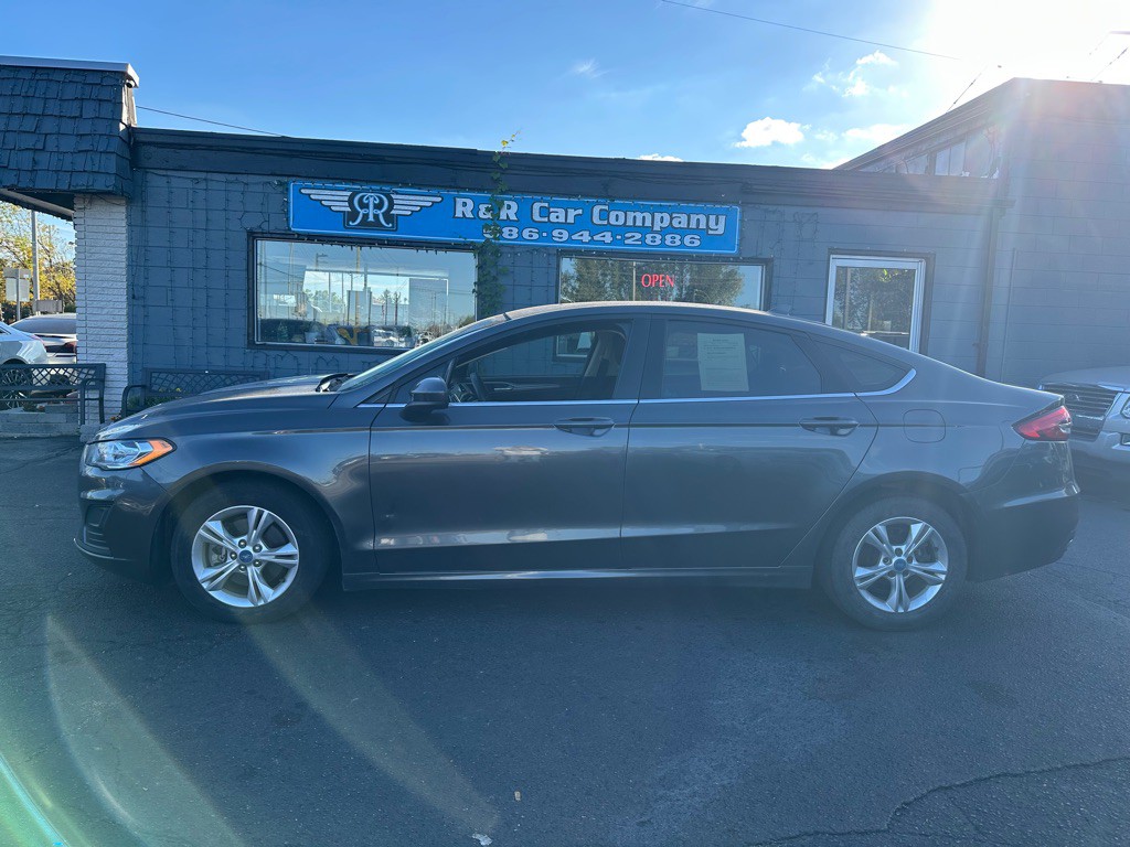 2019 Ford Fusion Image 2