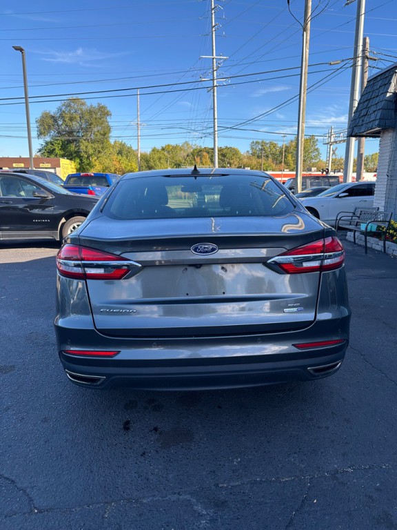 2019 Ford Fusion Image 4