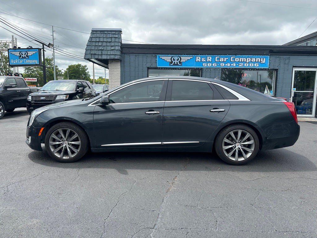 2013 Cadillac XTS Image 2