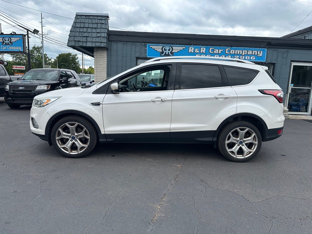 2017 Ford Escape Image 2
