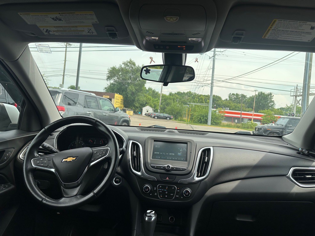 2018 Chevrolet Equinox Image 11