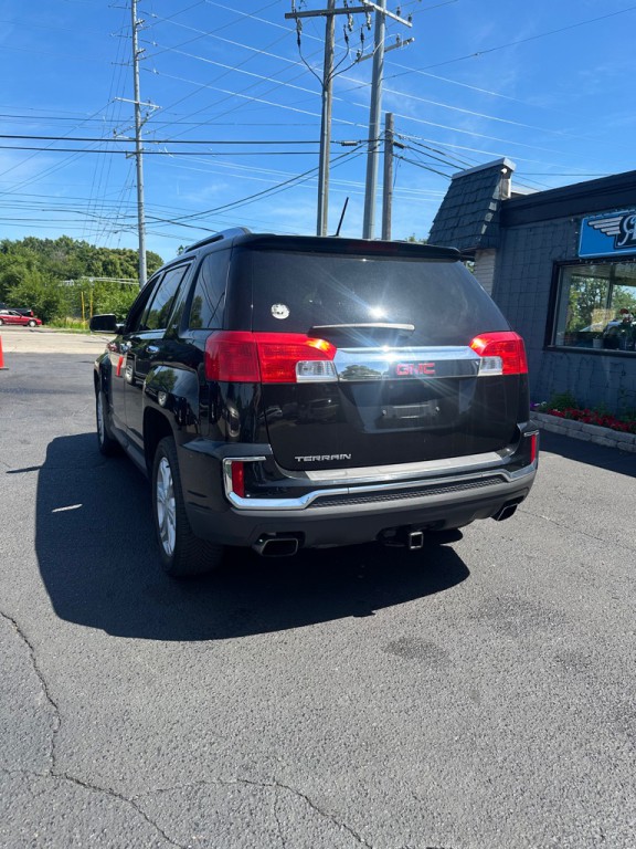 2017 GMC Terrain Image 3