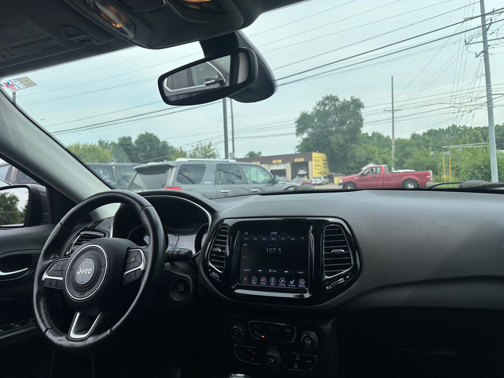2018 Jeep Compass Image 11