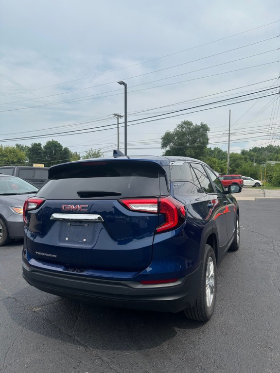 2022 GMC Terrain Image 5