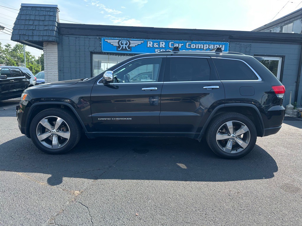 2016 Jeep Grand Cherokee Image 2