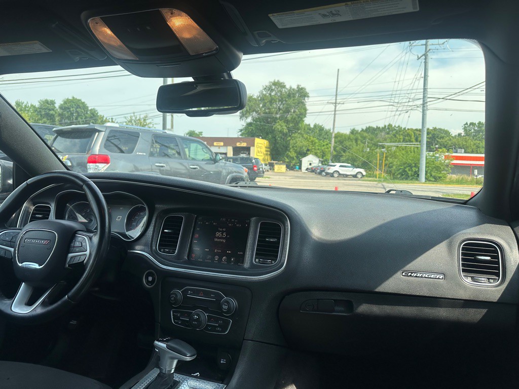 2016 Dodge Charger Image 11
