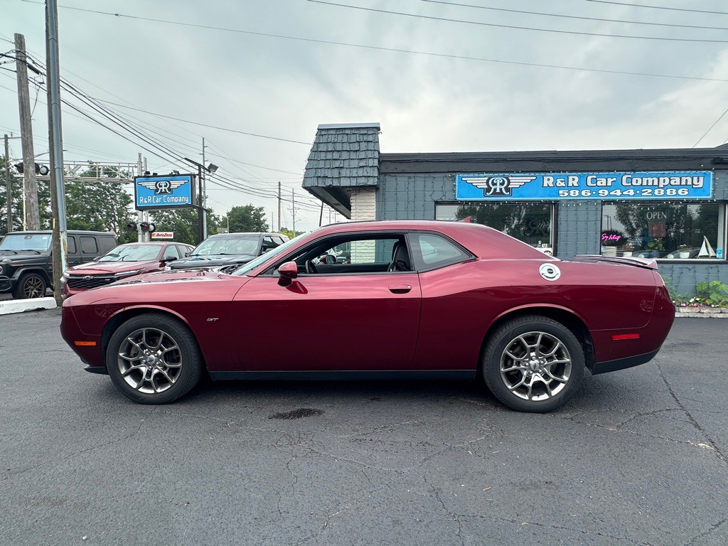2017 Dodge Challenger Image 2