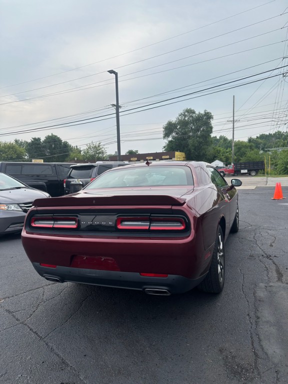 2017 Dodge Challenger Image 5