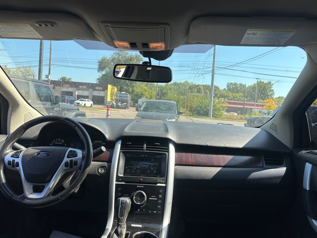 2014 Ford Edge Image 11