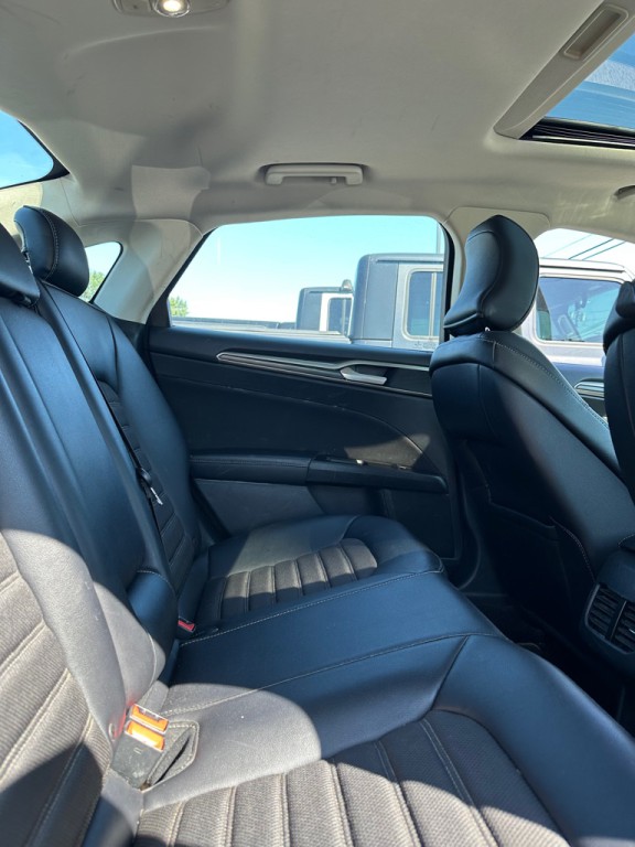 2017 Ford Fusion Image 10
