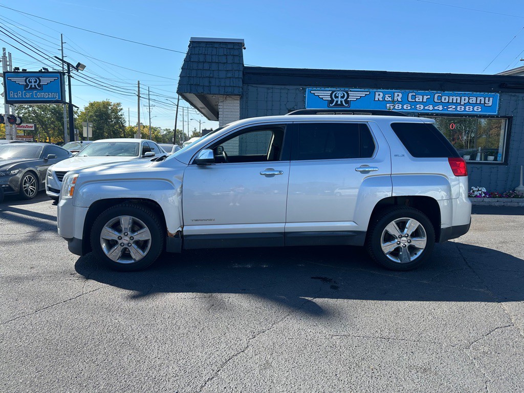 2015 GMC Terrain Image 2