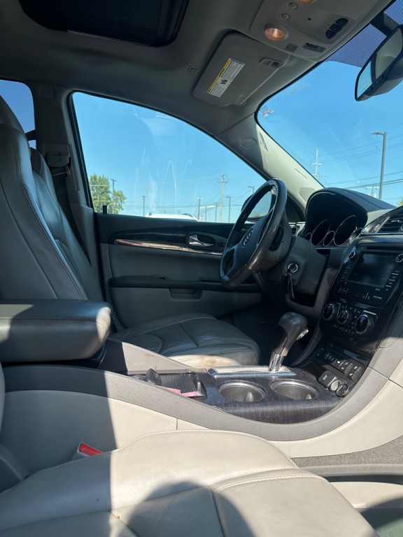 2016 Buick Enclave Image 9