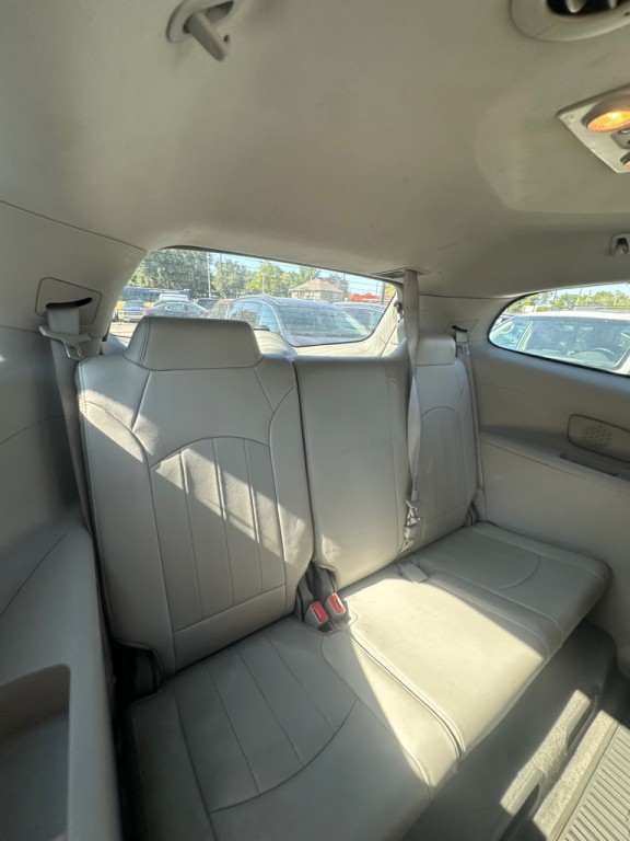2016 Buick Enclave Image 12
