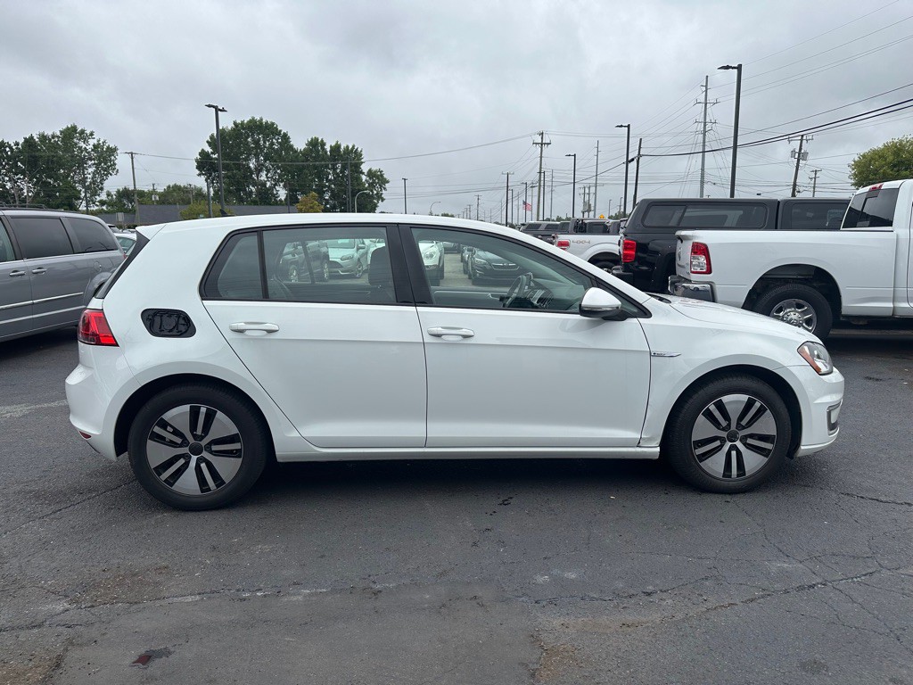2016 Volkswagen Golf Image 6