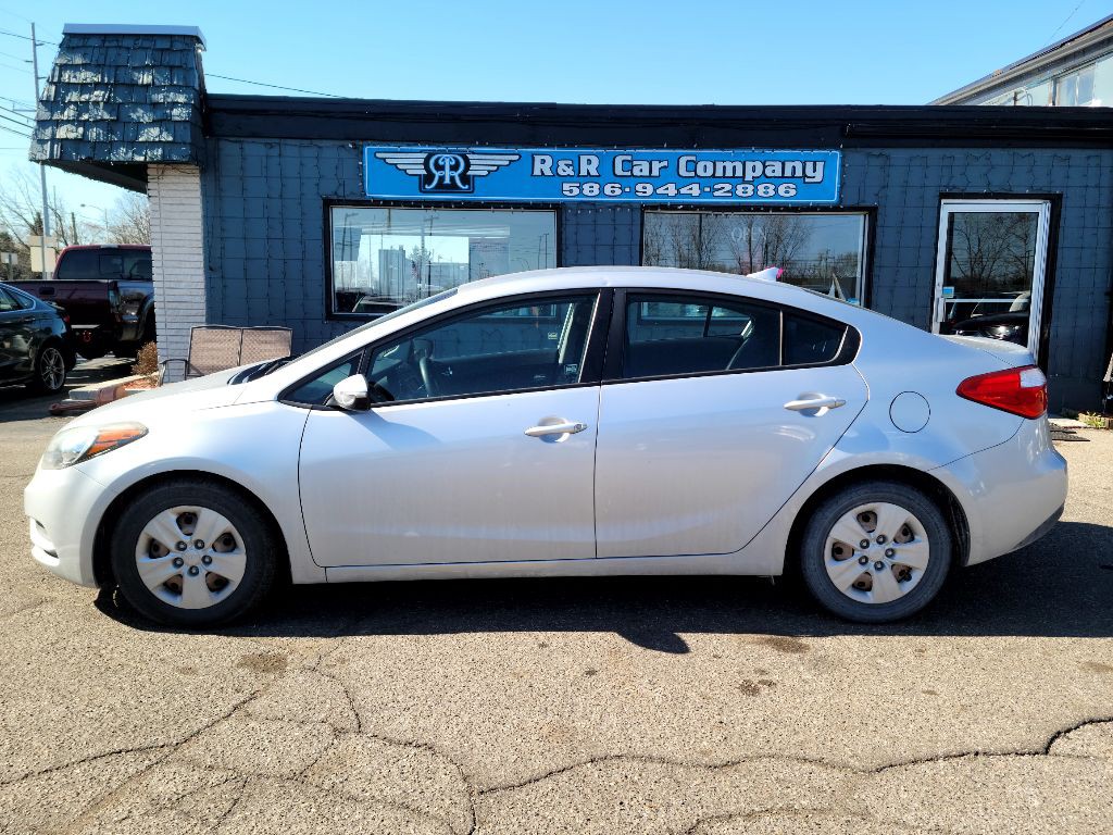 2015 Kia Forte Image 2