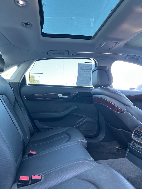 2013 Audi A8 Image 11
